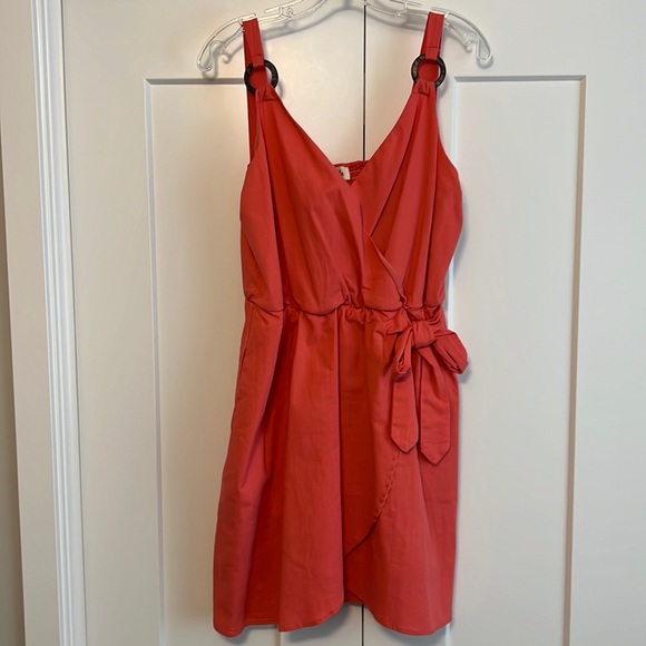 Listicle Side Tie Wrap Dress - Picture 2 of 11